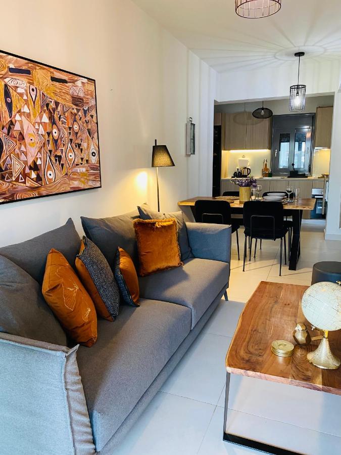 New 2Bd Aprt With Shared Rooftop Pool E2 เอเธนส์ ภายนอก รูปภาพ